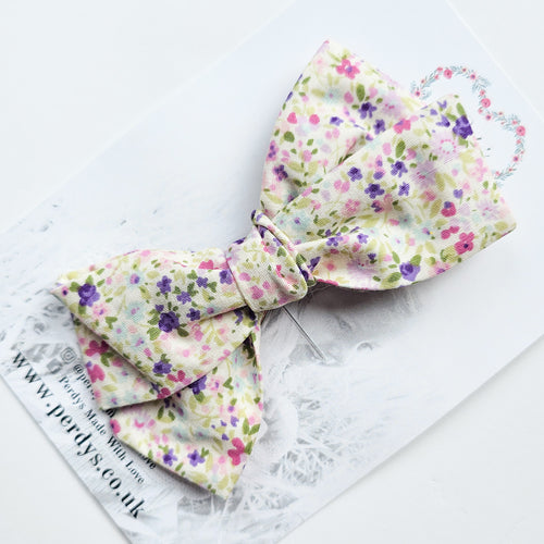 Watercolour Floral Pink Bow