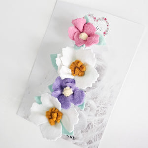 Beautiful felt flower clip set