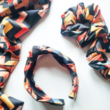 Load image into Gallery viewer, Silky Black Zigzag Tones Knotted Headband