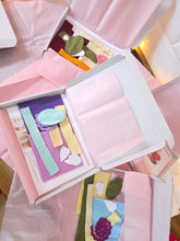 Load image into Gallery viewer, Handmade DIY Felt Flower Clip Craft Set