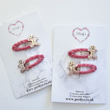 Load image into Gallery viewer, Gingerbread Pink Velvet Snap Clips