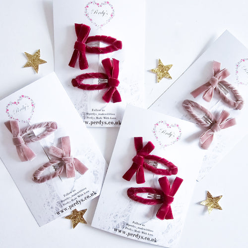 Velvet bow snap clips