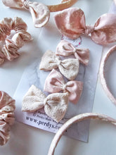 Load image into Gallery viewer, Beautiful Pink and Cream Mini Bows