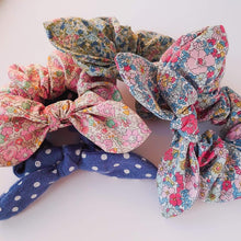 Load image into Gallery viewer, Perdys Knotted Bow Scrunchies