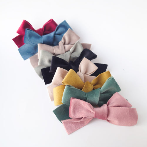 Beautiful Vintage Velvet Bows (available in a range of colours)