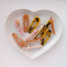 Load image into Gallery viewer, Duo of Clear with a Golden Fleck Resin Hair Clips