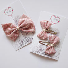 Load image into Gallery viewer, Beautiful Pink Bow