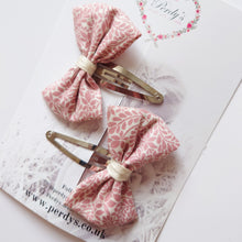 Load image into Gallery viewer, Beautiful Pink Bow